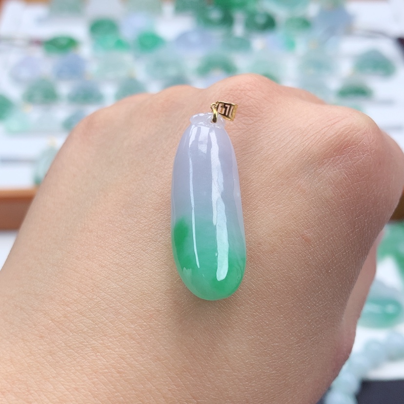 【闪购商品】翡翠吊坠(赠链)18K金镶嵌