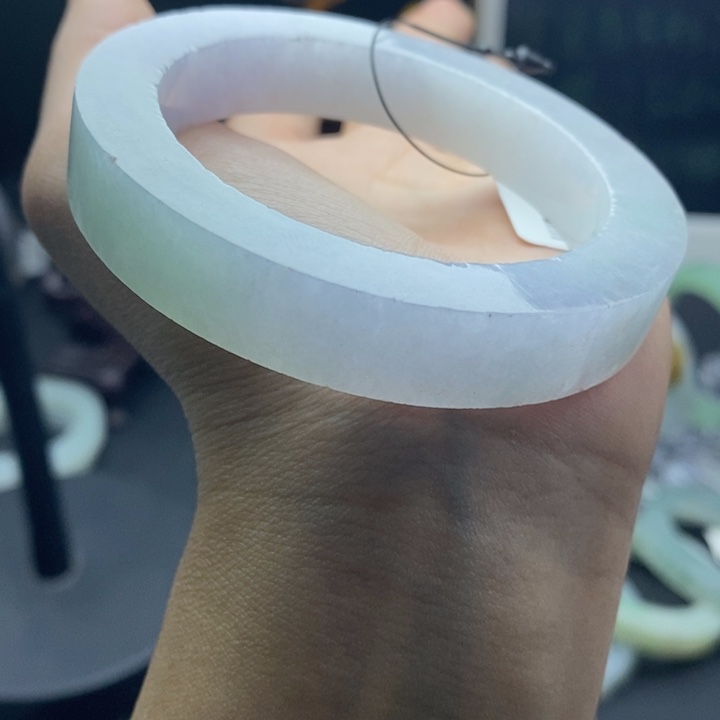 定制翡翠翡翠手镯未镶嵌