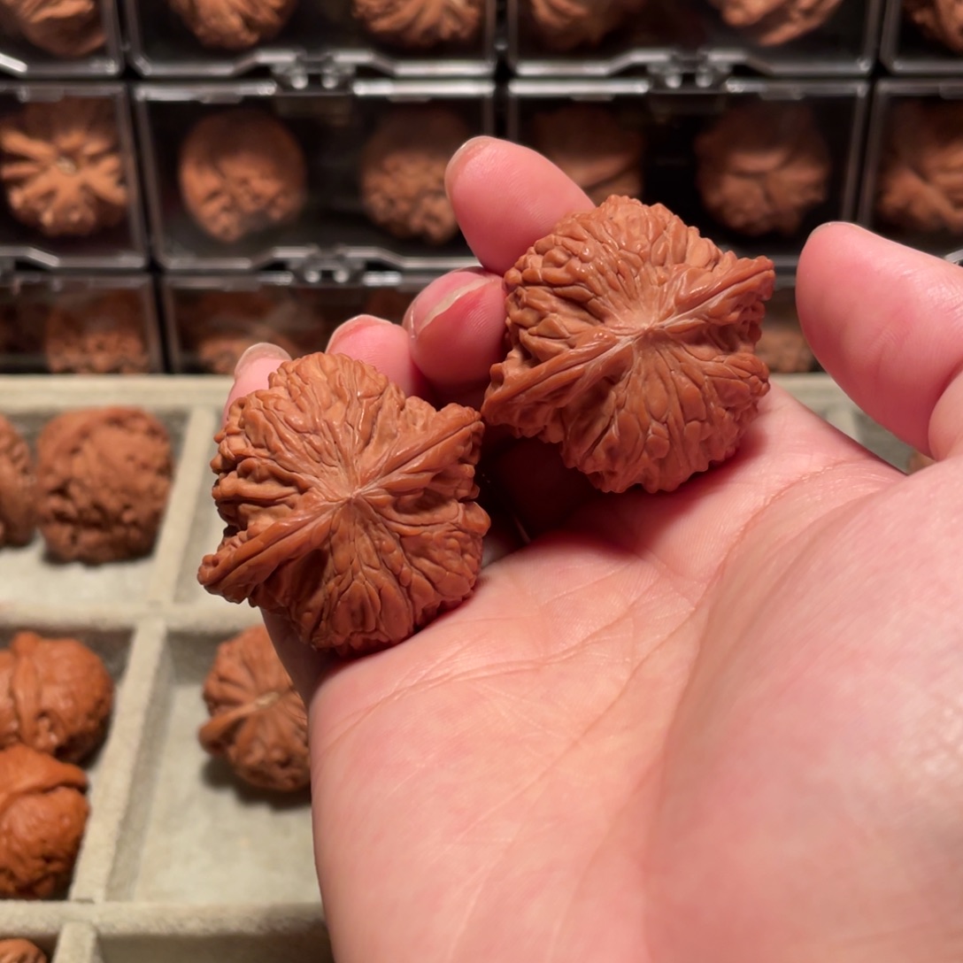 上***鱼把件文玩核桃磨盘42