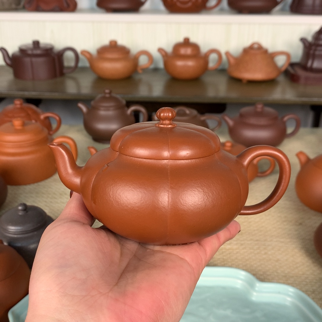 紫砂茶壶筋纹容量180菱花