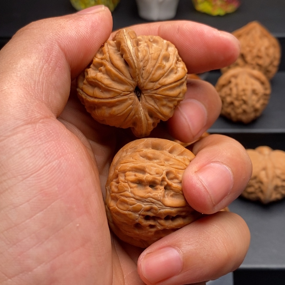 万***成吊坠文玩核桃40元宝货头