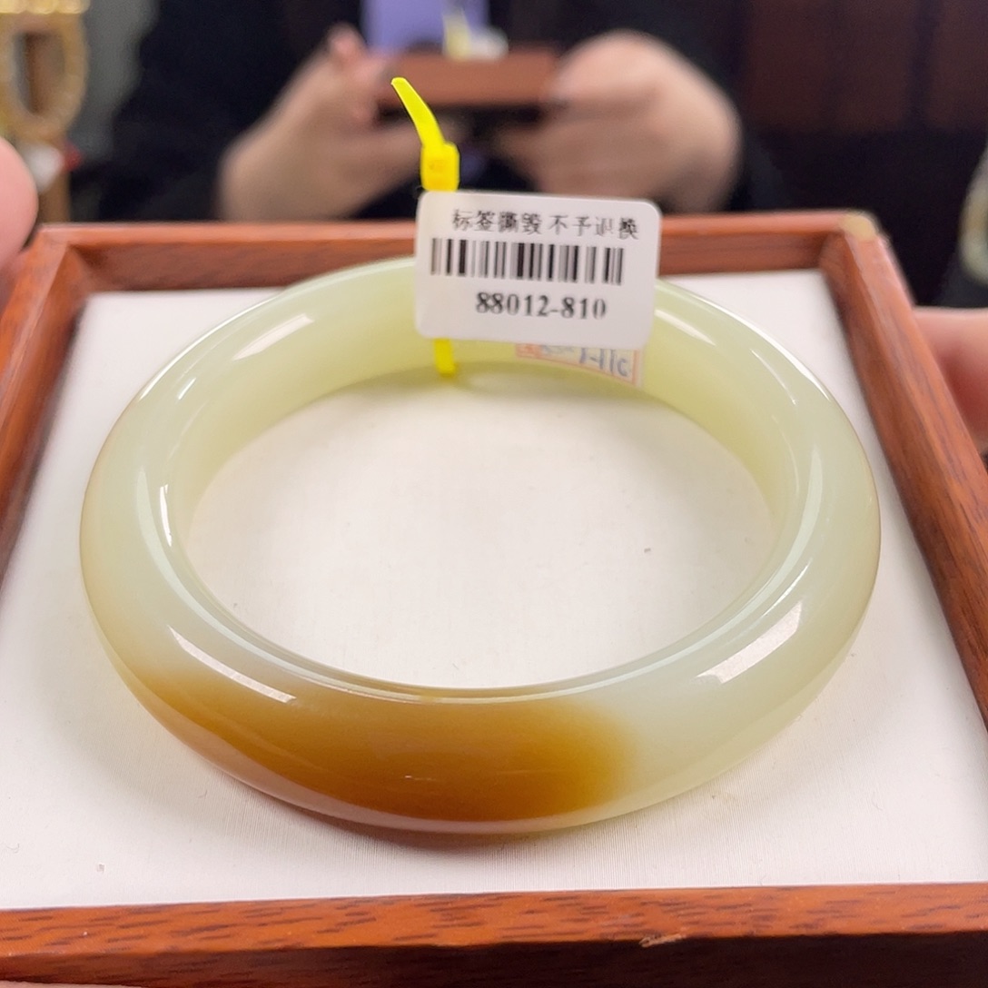 【闪购商品】和田玉手镯未镶嵌54-55
