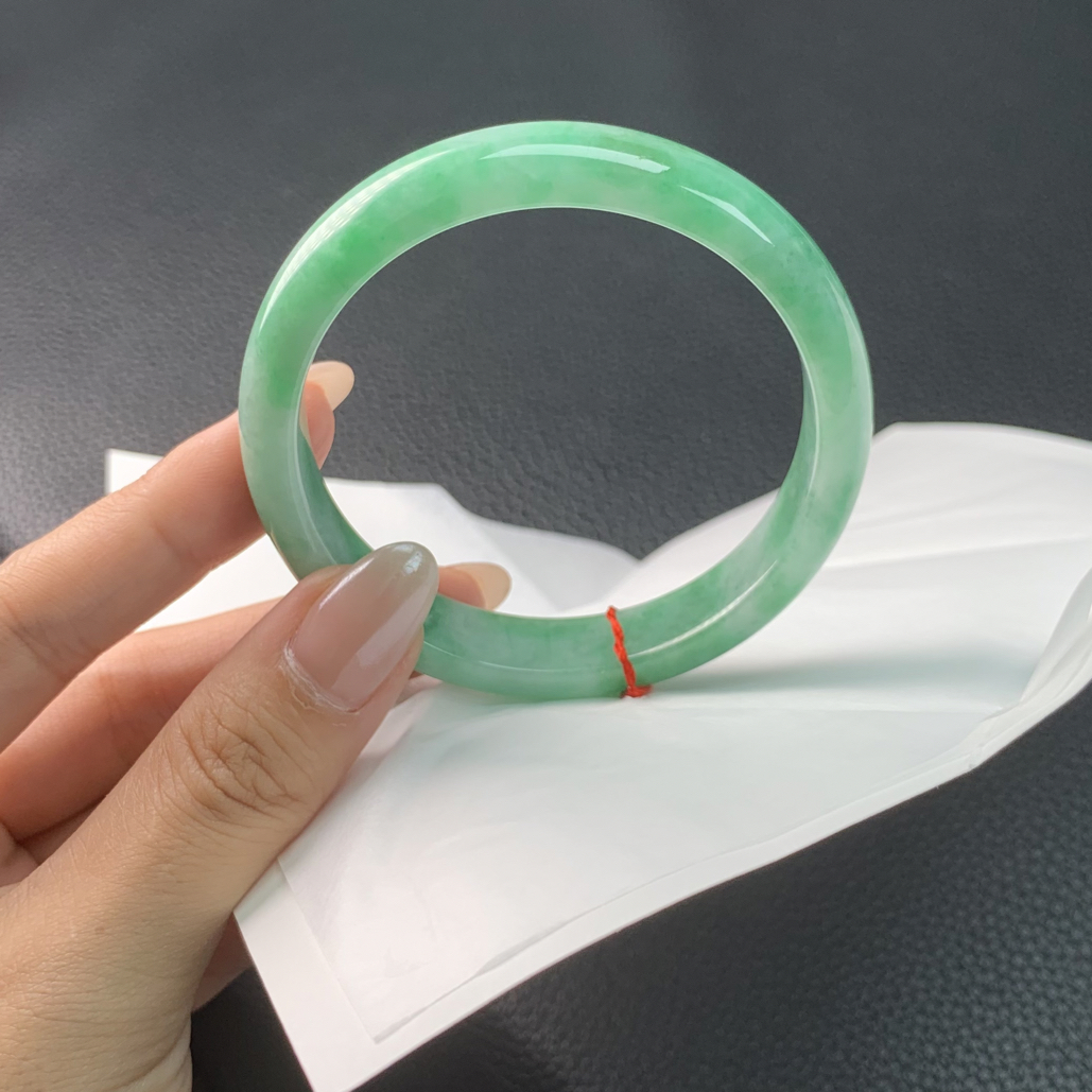 纯天然翡翠A货手镯