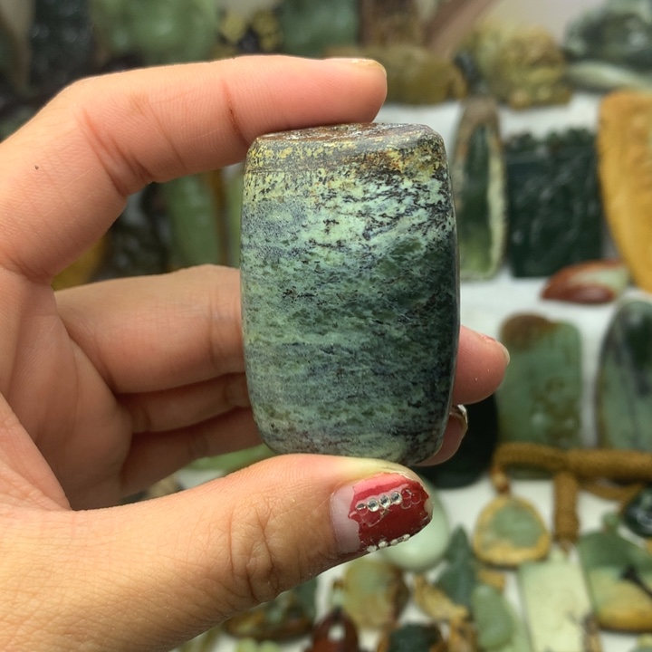 岫岩河磨玉（透闪石质玉）挂件未镶嵌