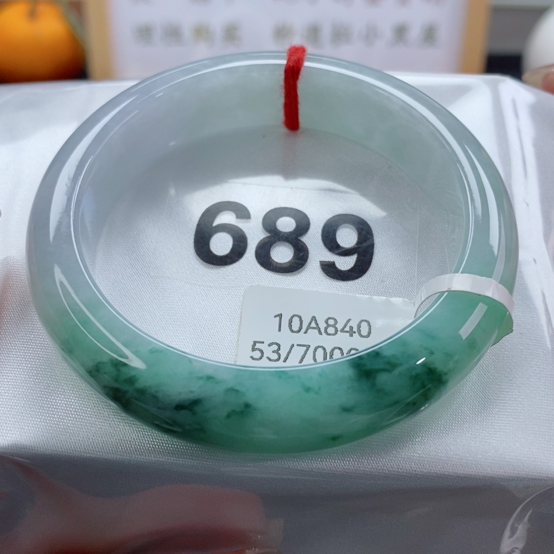 翡翠手镯未镶嵌天然A货翡翠手镯
