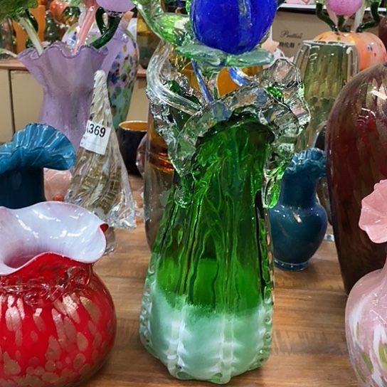 琉璃花瓶高33厘米口径12厘米