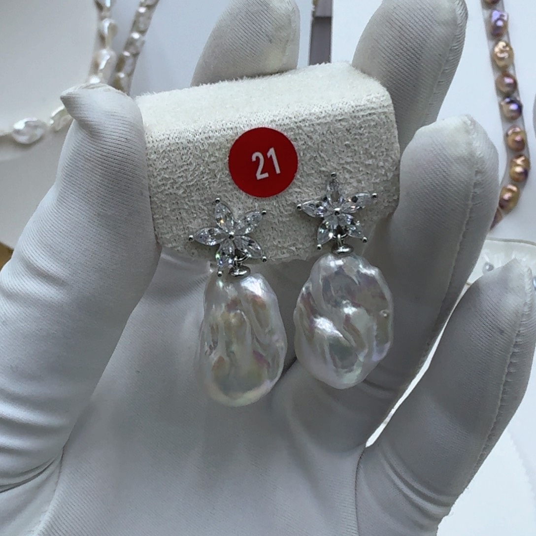 银S925镶嵌淡水珍珠耳饰