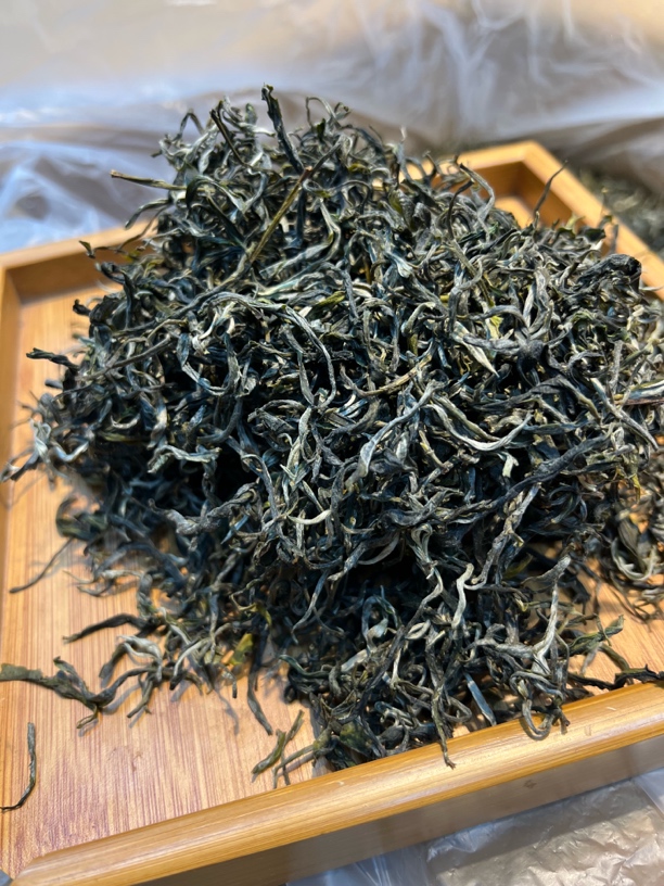 麻栗坡头春头采绿茶【净重250克】