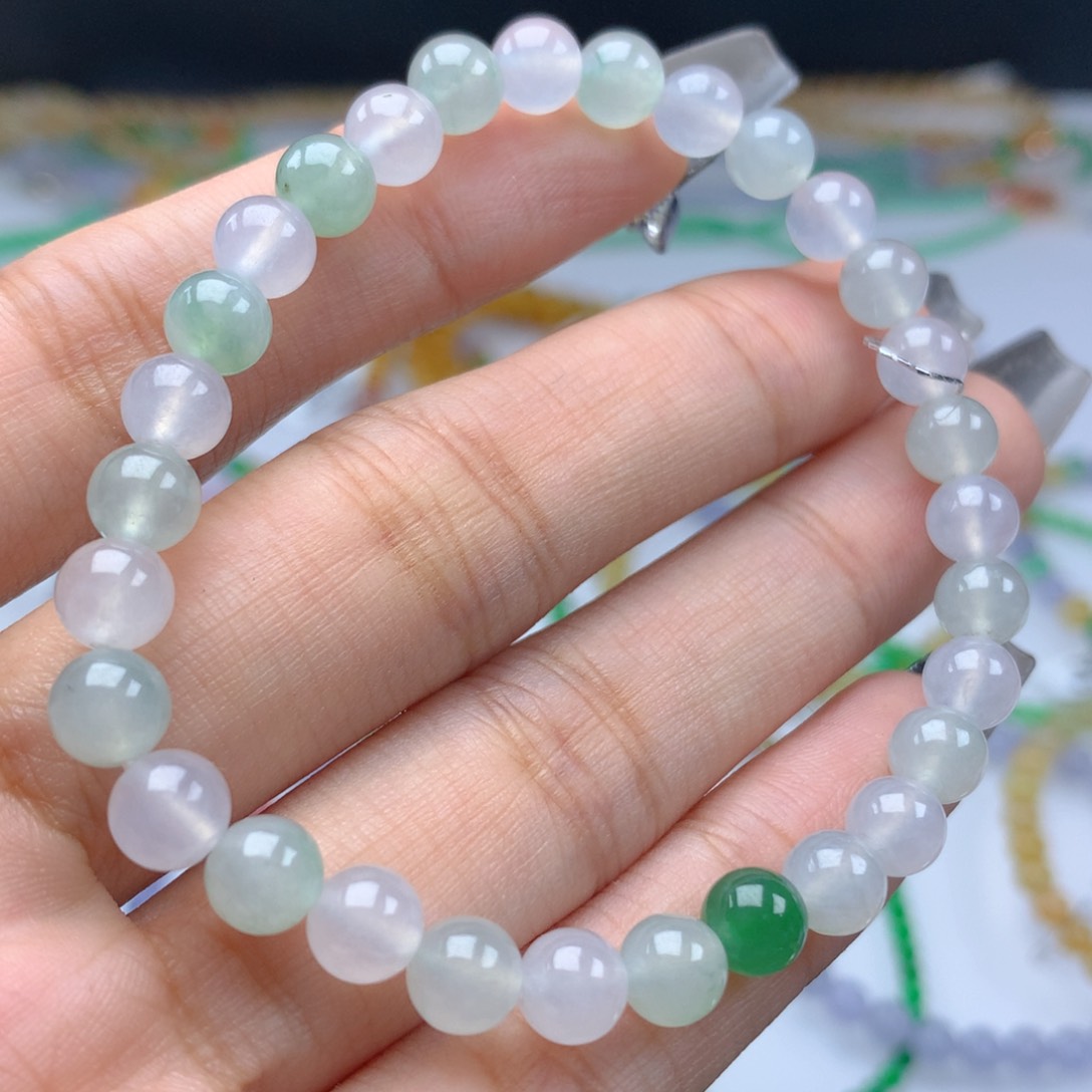 翡翠手链未镶嵌卡