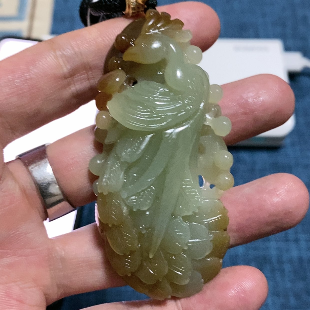 【闪购商品】和田玉挂件未镶嵌千****隶