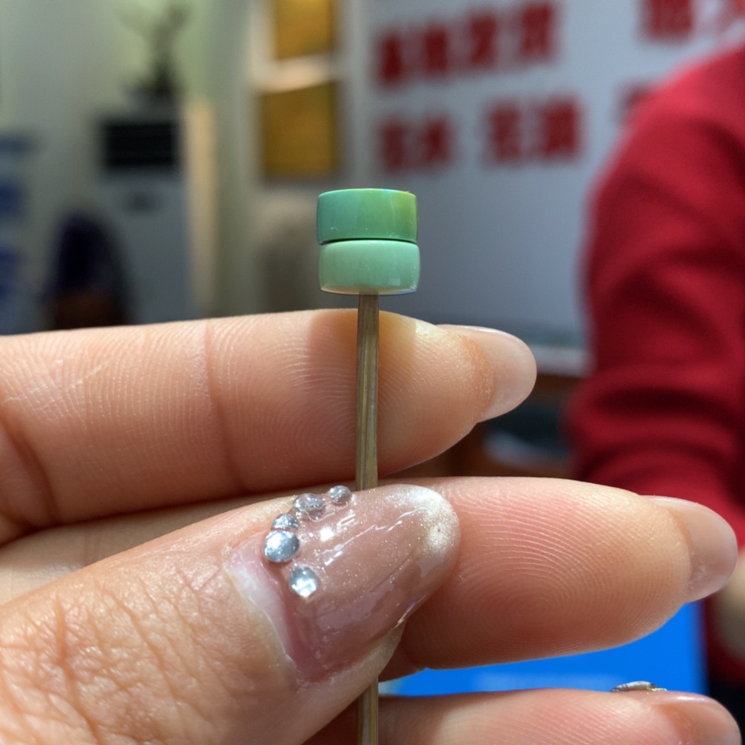 绿松石配饰未镶嵌