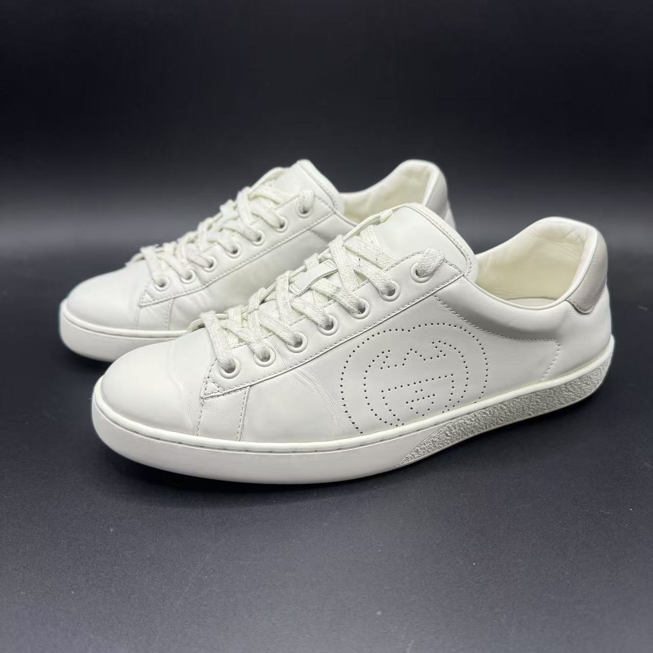 95新 GUCCI/古驰 男士时尚百搭白色logo板鞋 41 wy027