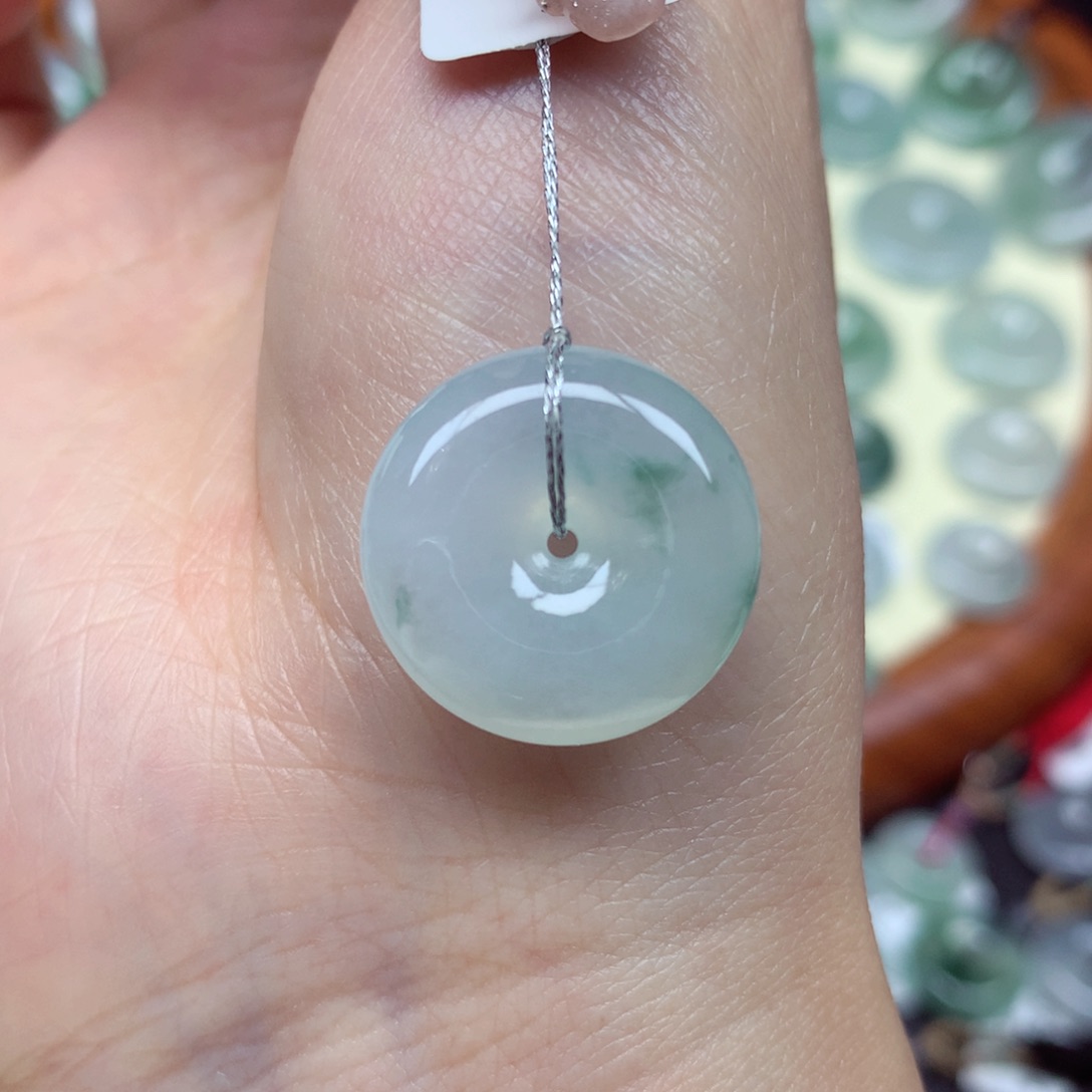 翡翠未镶嵌颈饰吊坠19.3/5.9mm