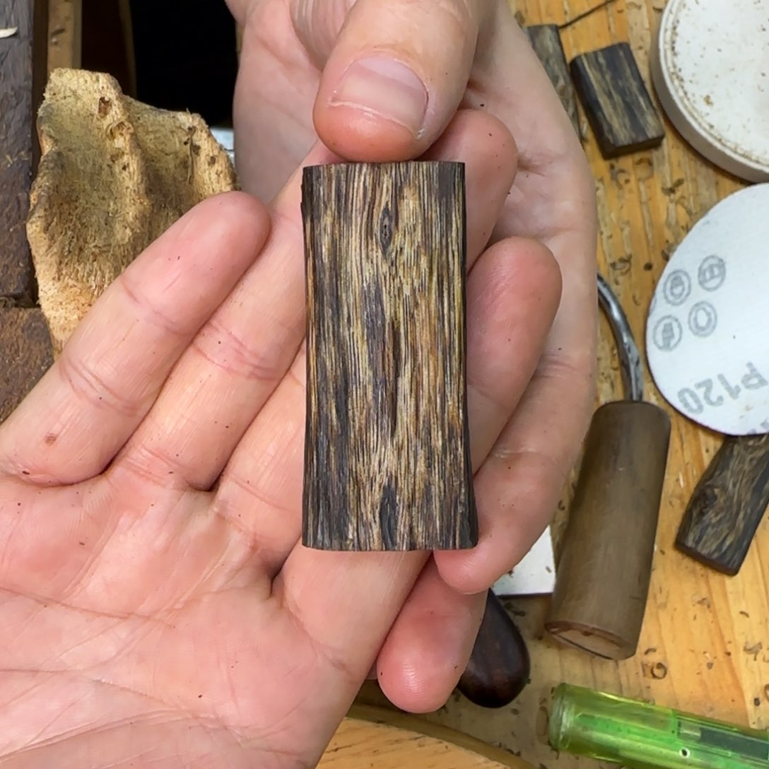 沉香吊坠素牌绿奇7.7克