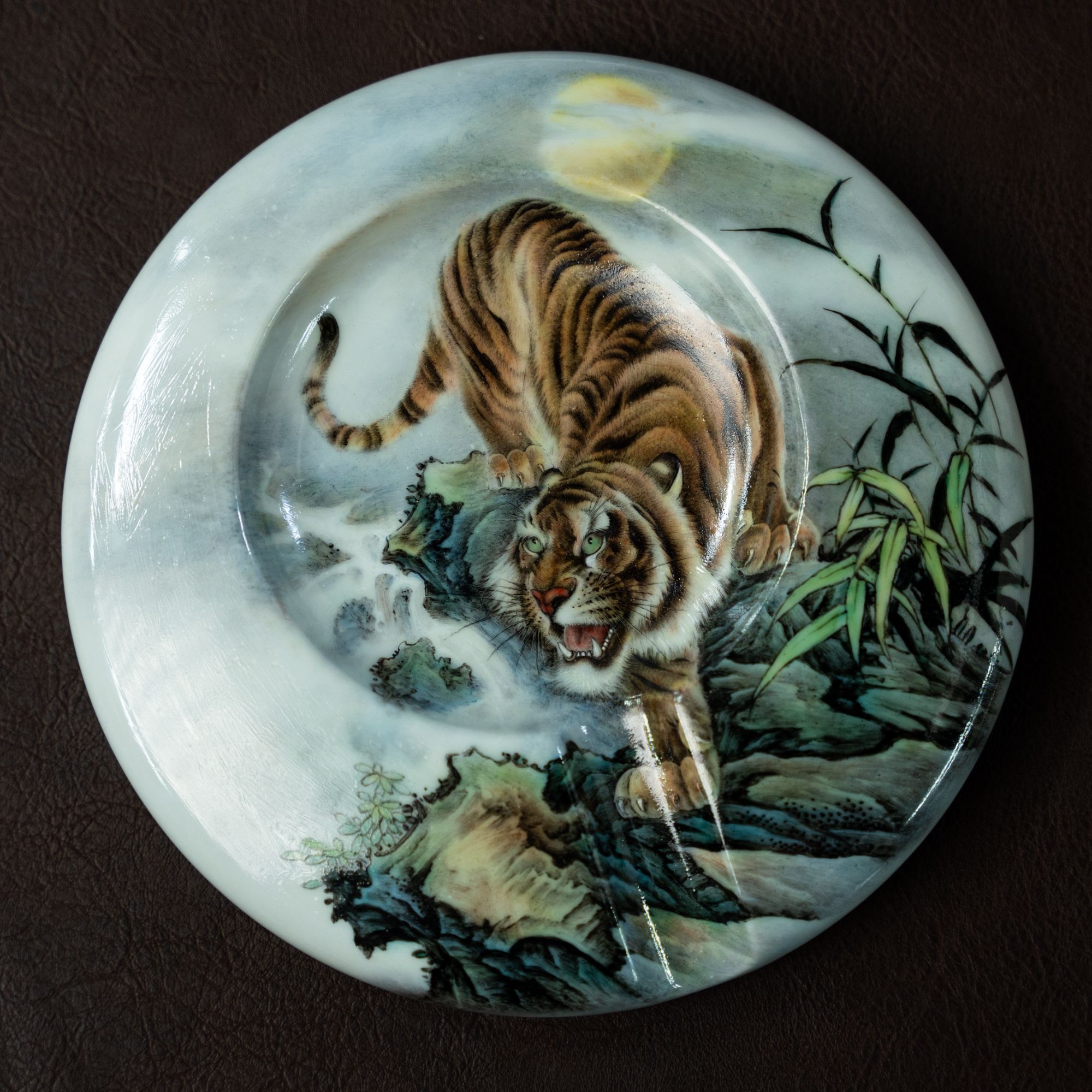 厚山窑粉彩山君雪茄缸