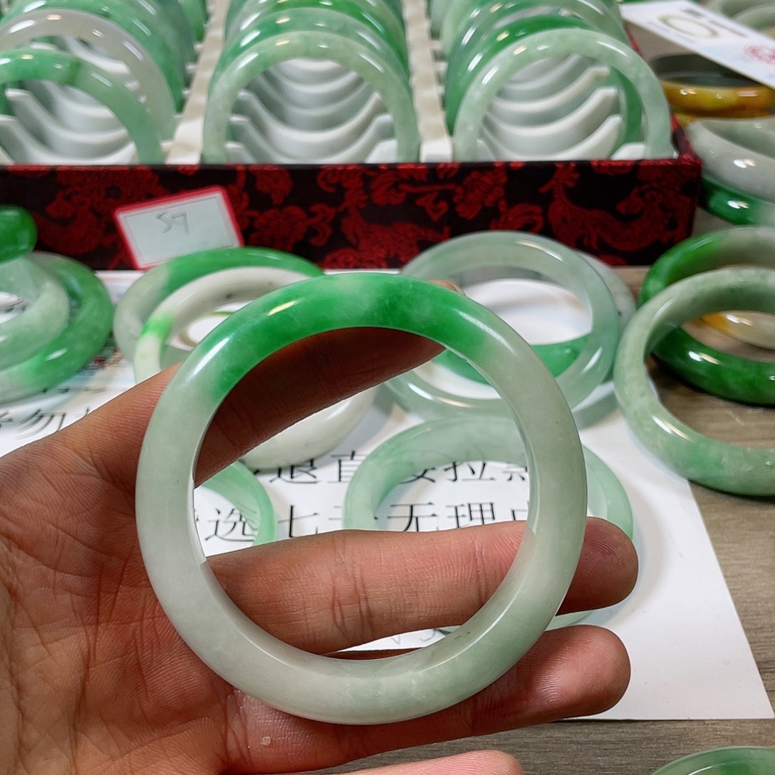 翡翠未镶嵌手镯翡翠手镯翡翠手镯