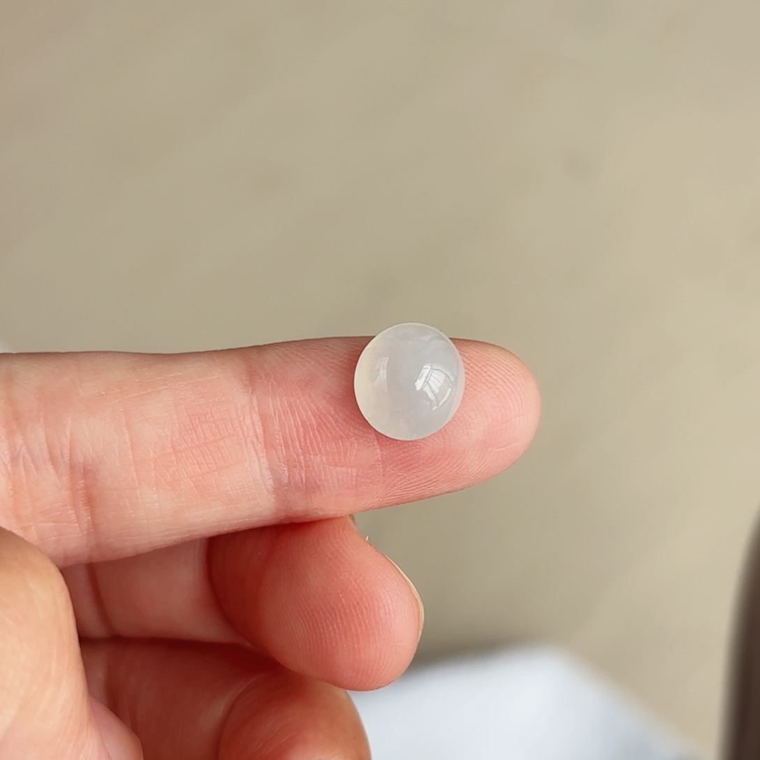 翡翠未镶嵌颈饰卡9.6-8.9-5.8