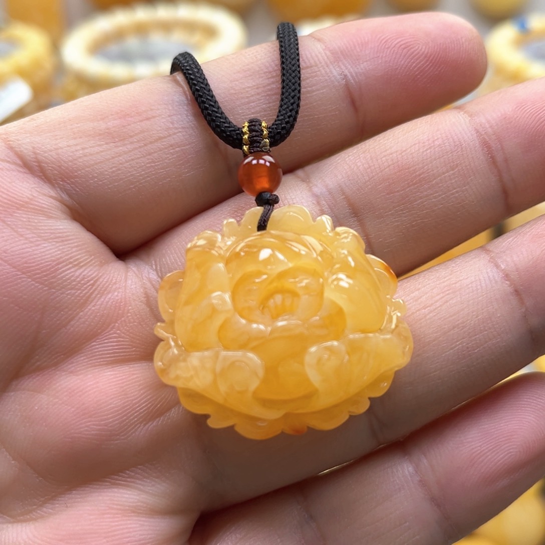 琥珀颈饰未镶嵌吊坠