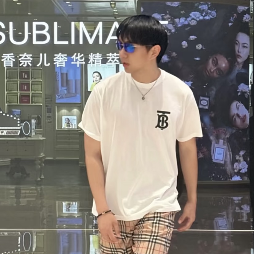 未使用 BURBERRY/博柏利 大logo纯色男士休闲圆领短袖T