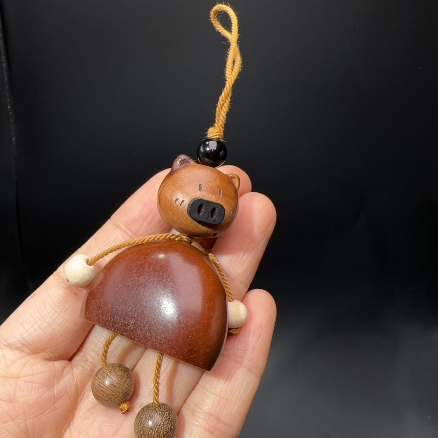 手工果壳雕刻可爱动物手机挂件钥匙扣包包挂饰创意个性
