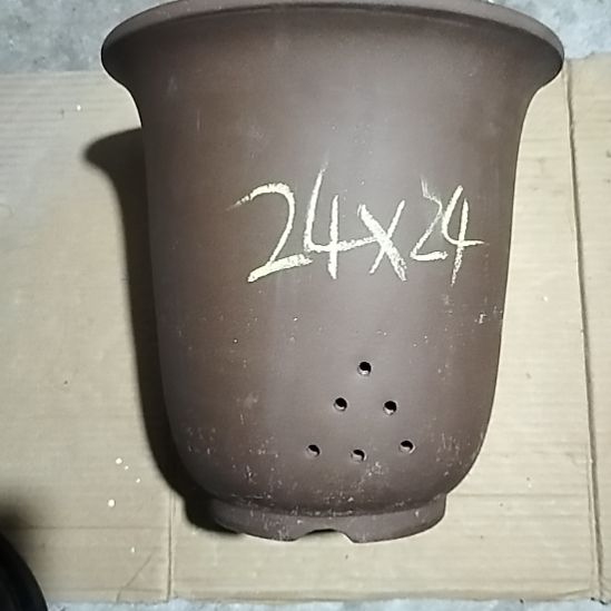 紫砂特大金钟一个