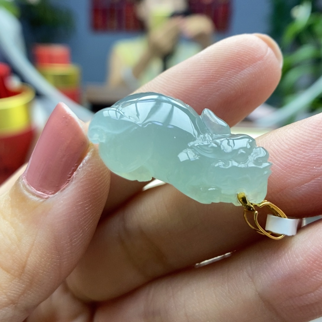 翡翠18K金镶嵌颈饰吊坠27
