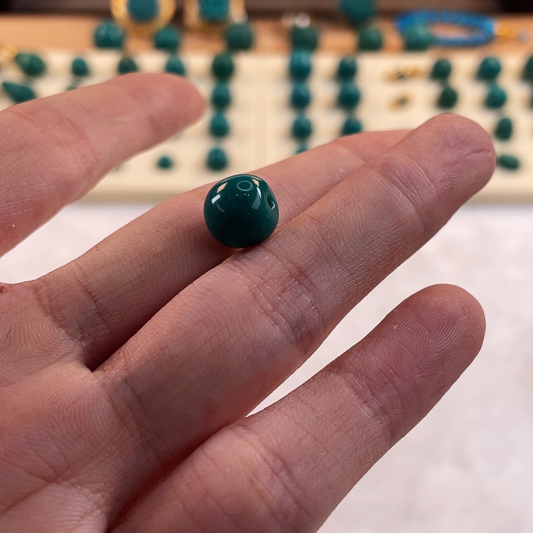 绿松石未镶嵌耳饰