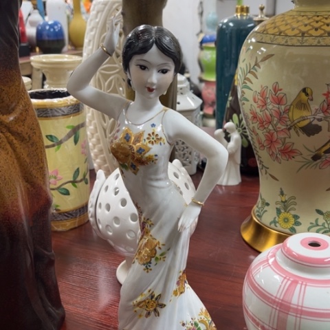 瓶瑕疵。。。。。。。。。。。。。。。。