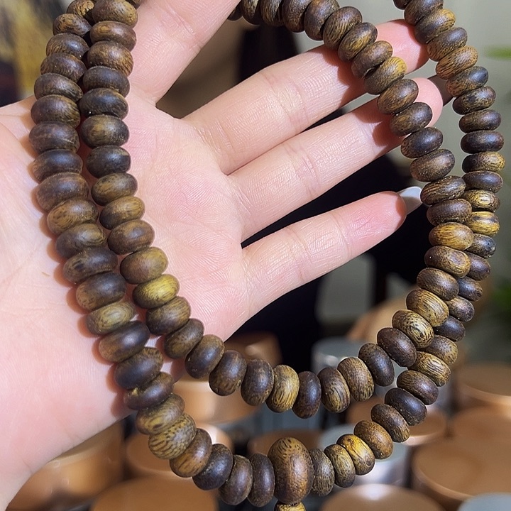 沉香沉香碎屑九九沉老料树丁虫漏多圈乌身圆叶35