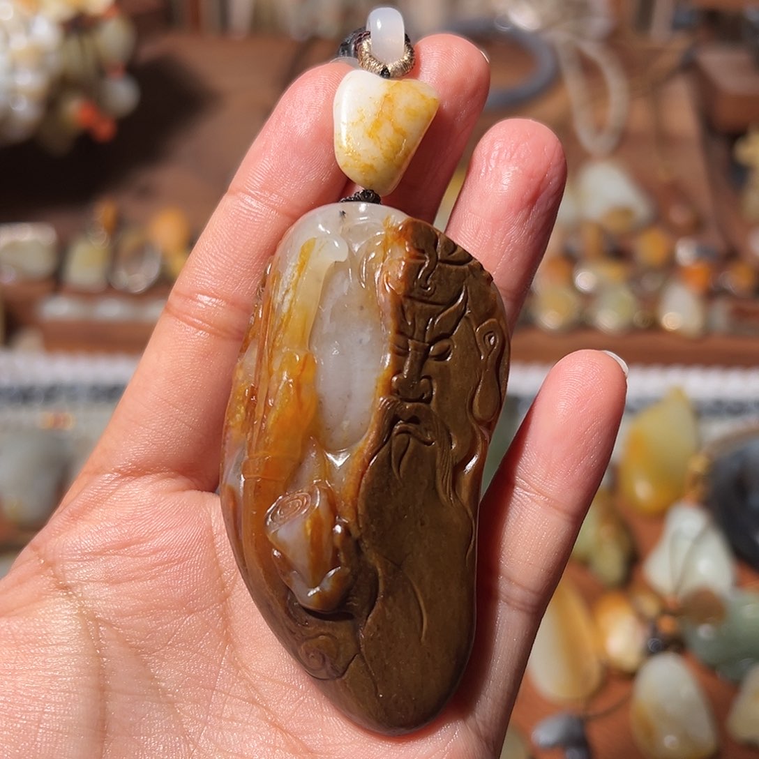 和田玉颈饰未镶嵌