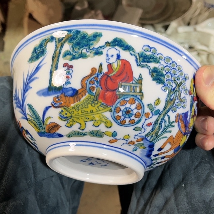 瓷片/////直径20厘米。红。