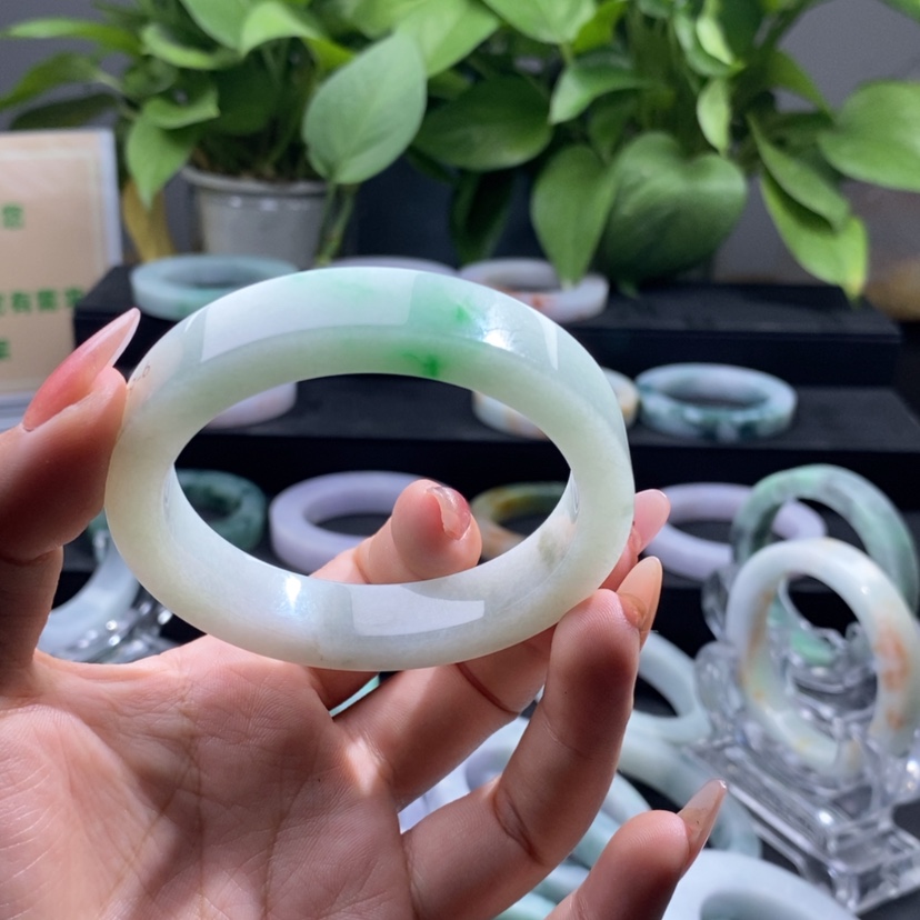 【闪购商品】定制翡翠翡翠手镯未镶嵌木*@