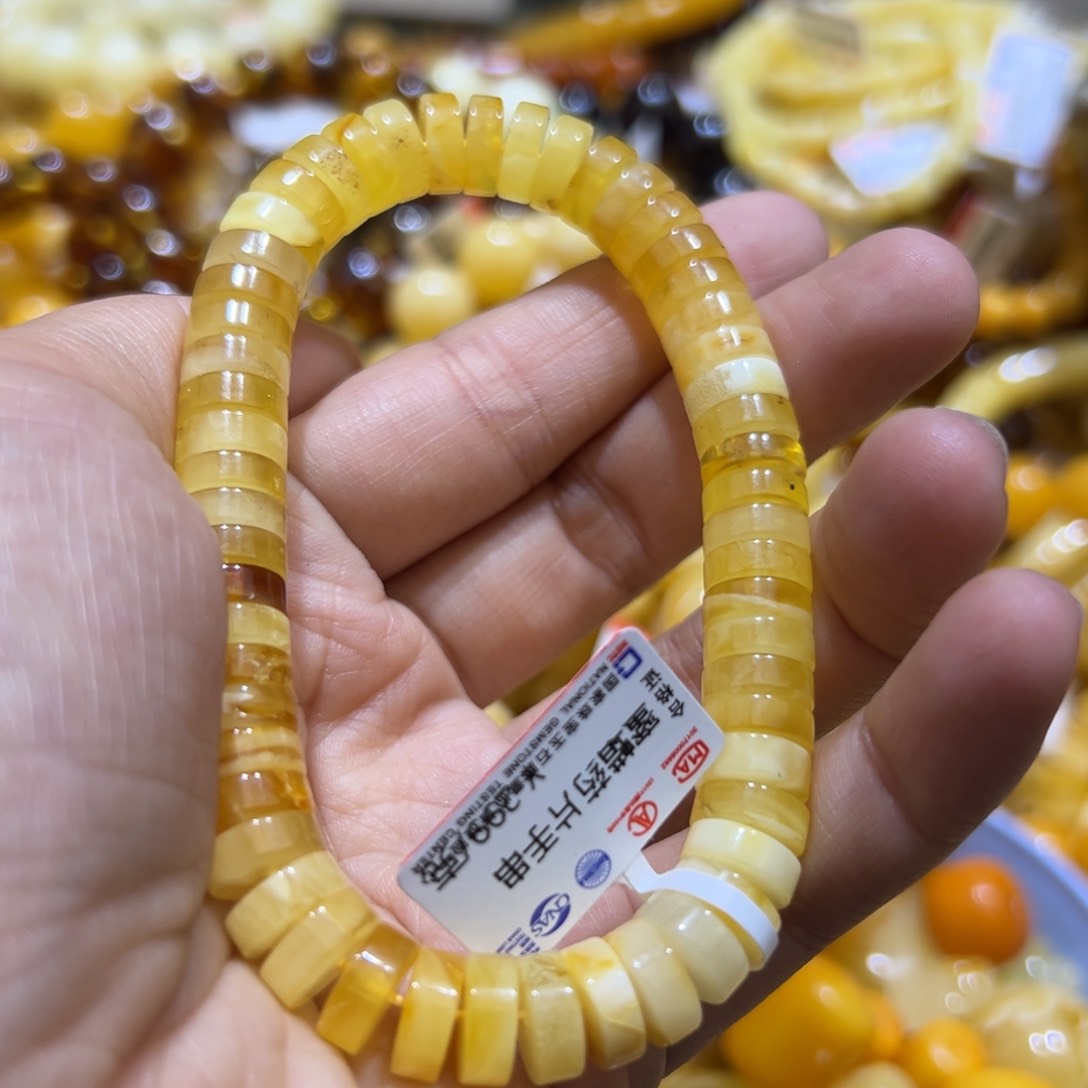 琥珀珠宝奇石未镶嵌