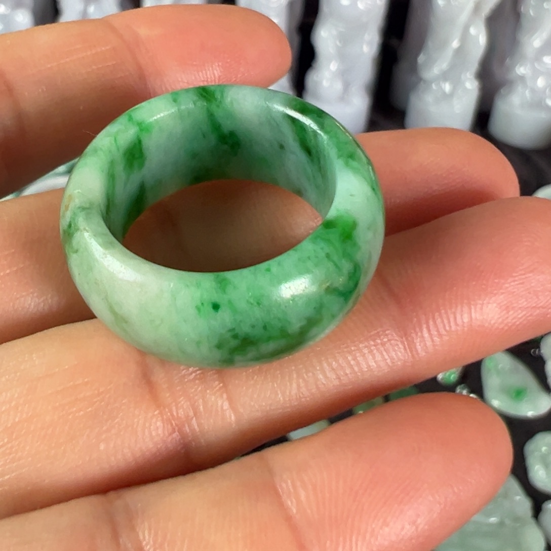 翡翠未镶嵌项圈天然翡翠扳指