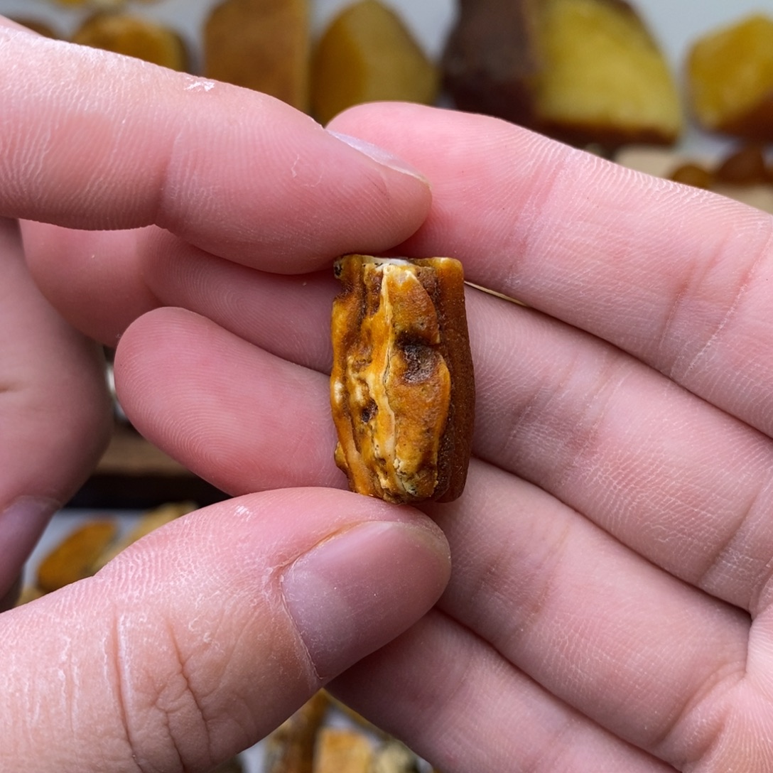 酒***酒定制琥珀天然蜜蜡