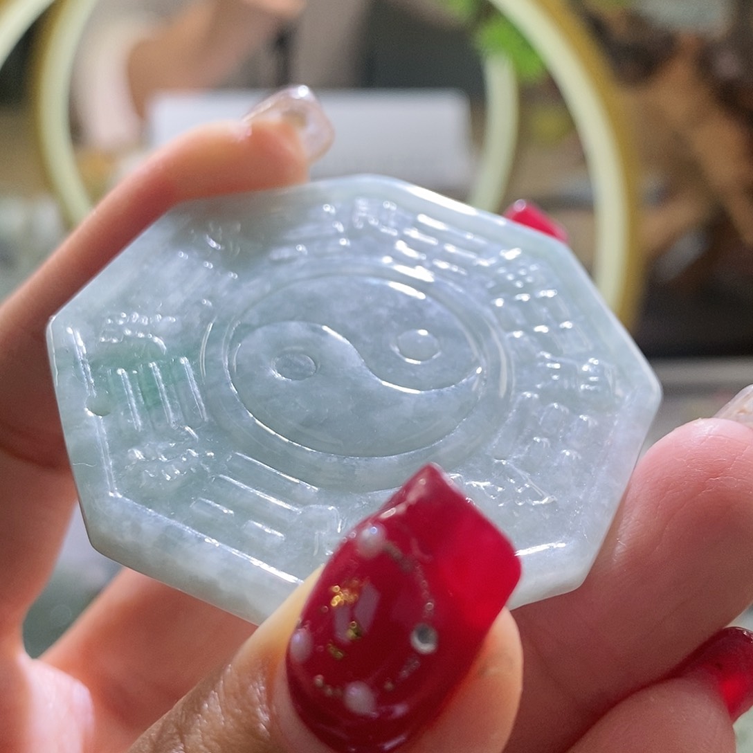 【闪购商品】翡翠颈饰未镶嵌八卦