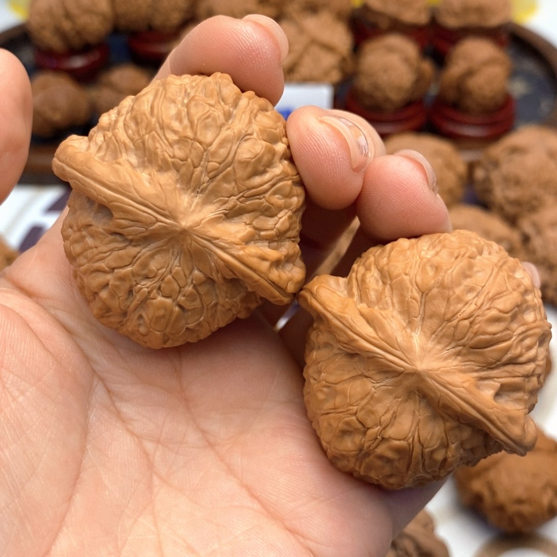 【闪购商品】文玩核桃把件44尺南瓜墩
