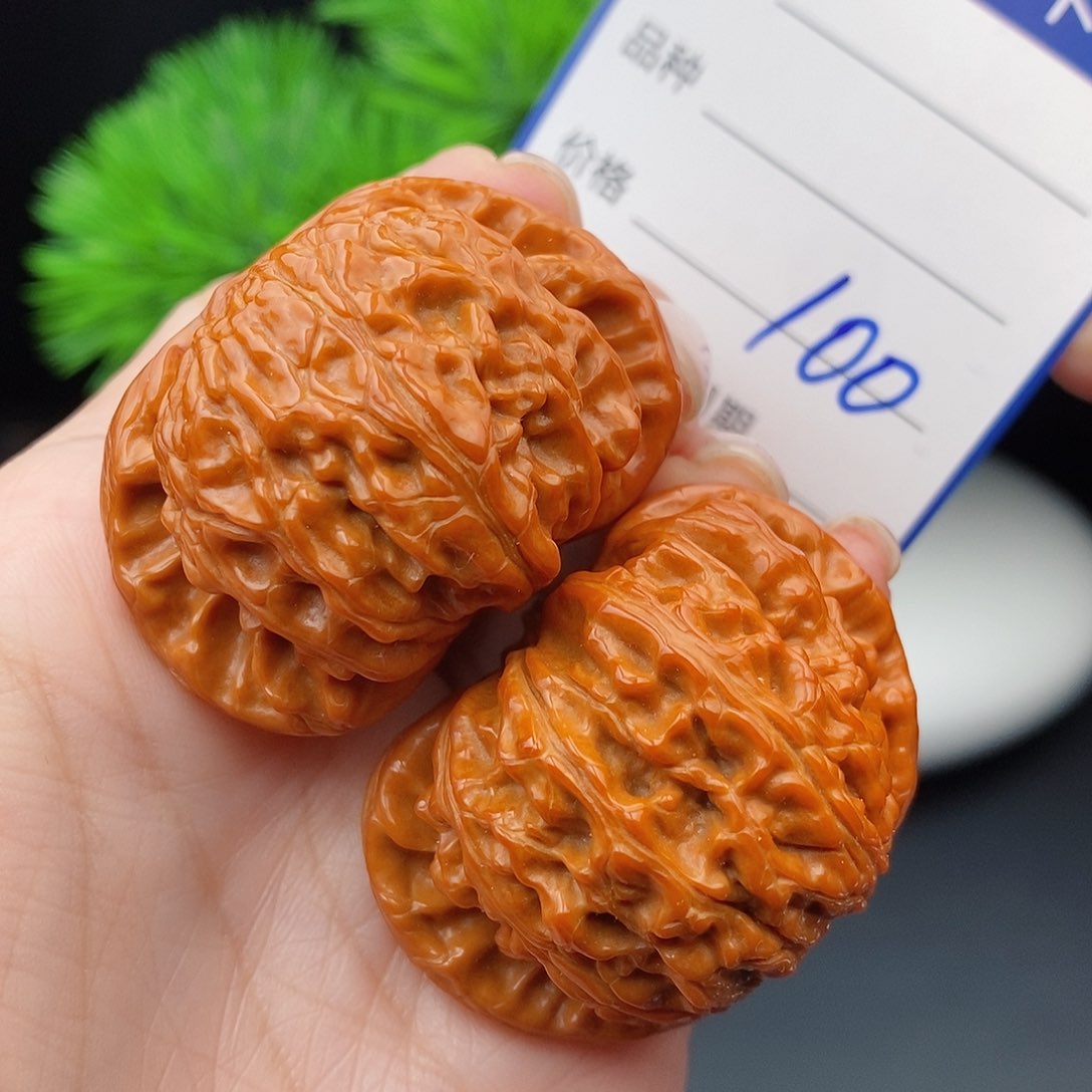 文玩核桃把件43闷白100