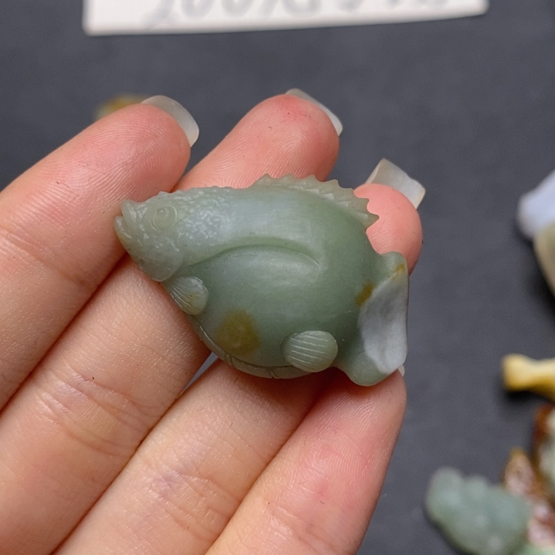 定制翡翠未镶嵌翡翠