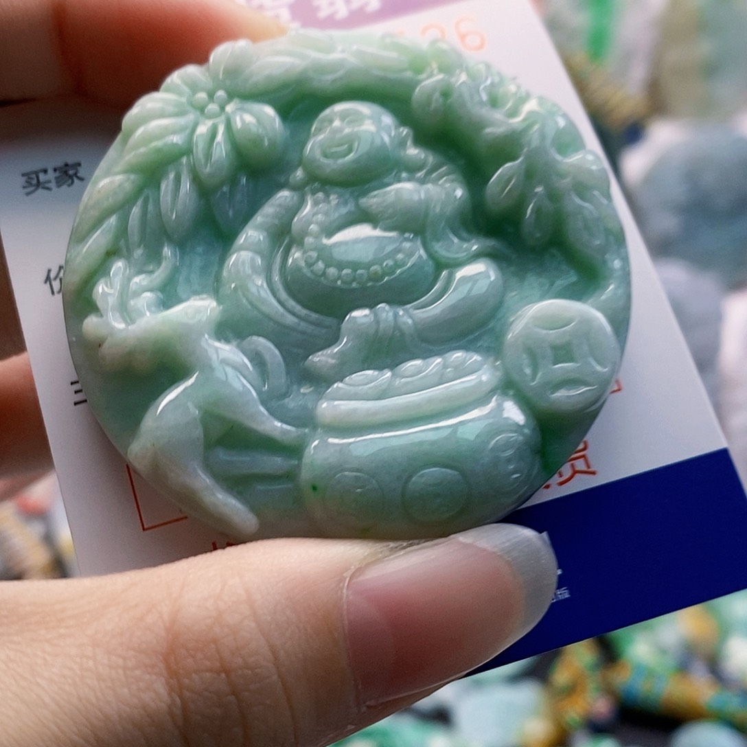 吊坠(不含链)未镶嵌翡翠