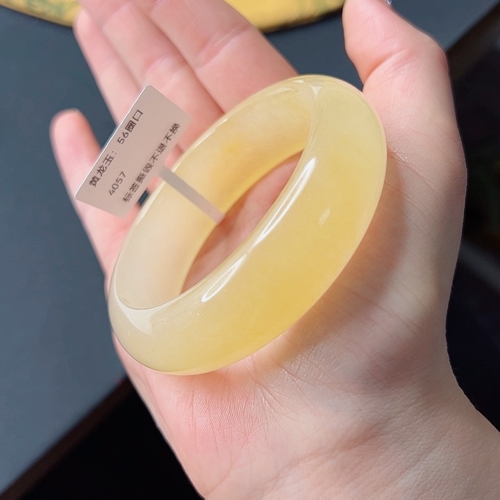 石英质玉手镯未镶嵌107-56