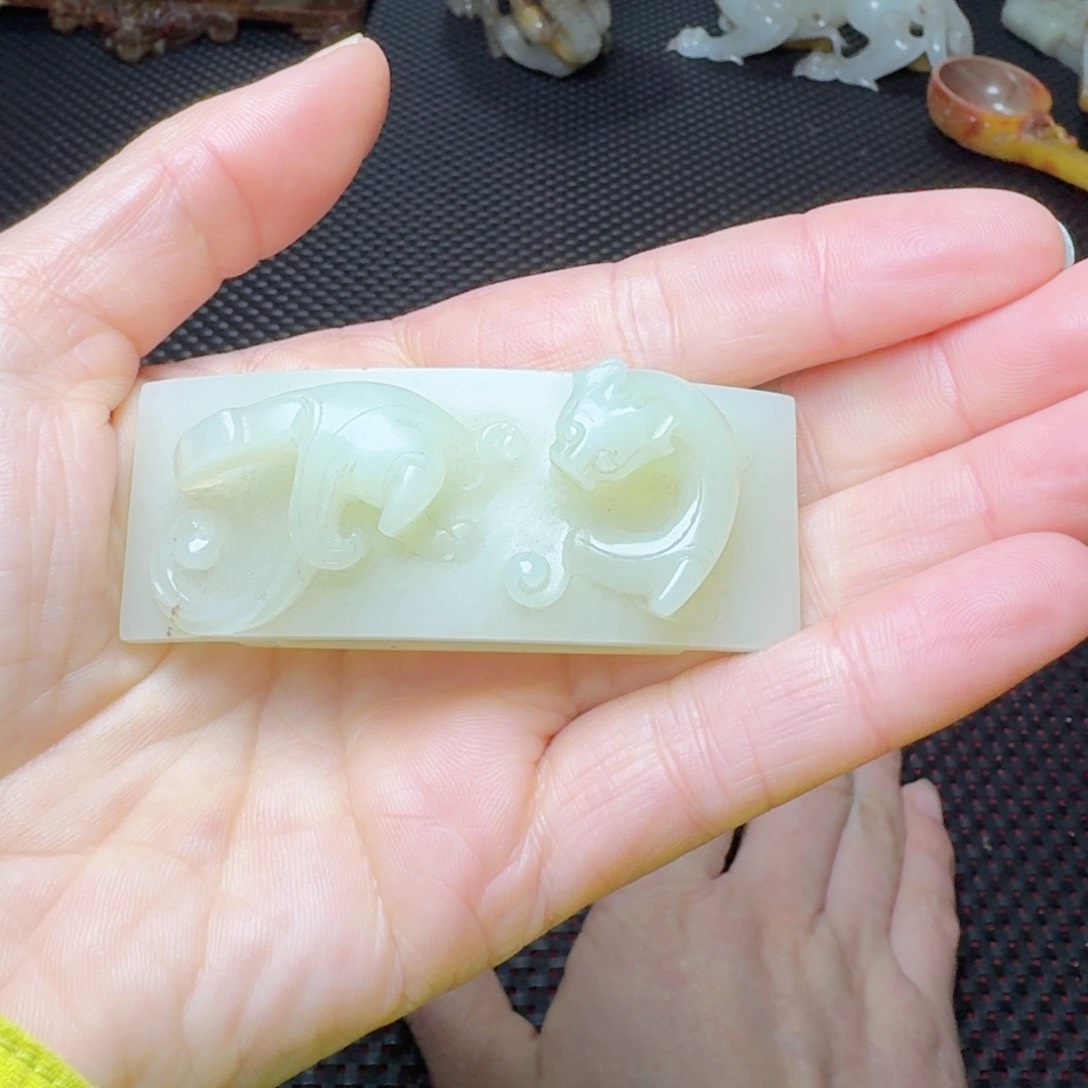 和田玉挂件未镶嵌一****生