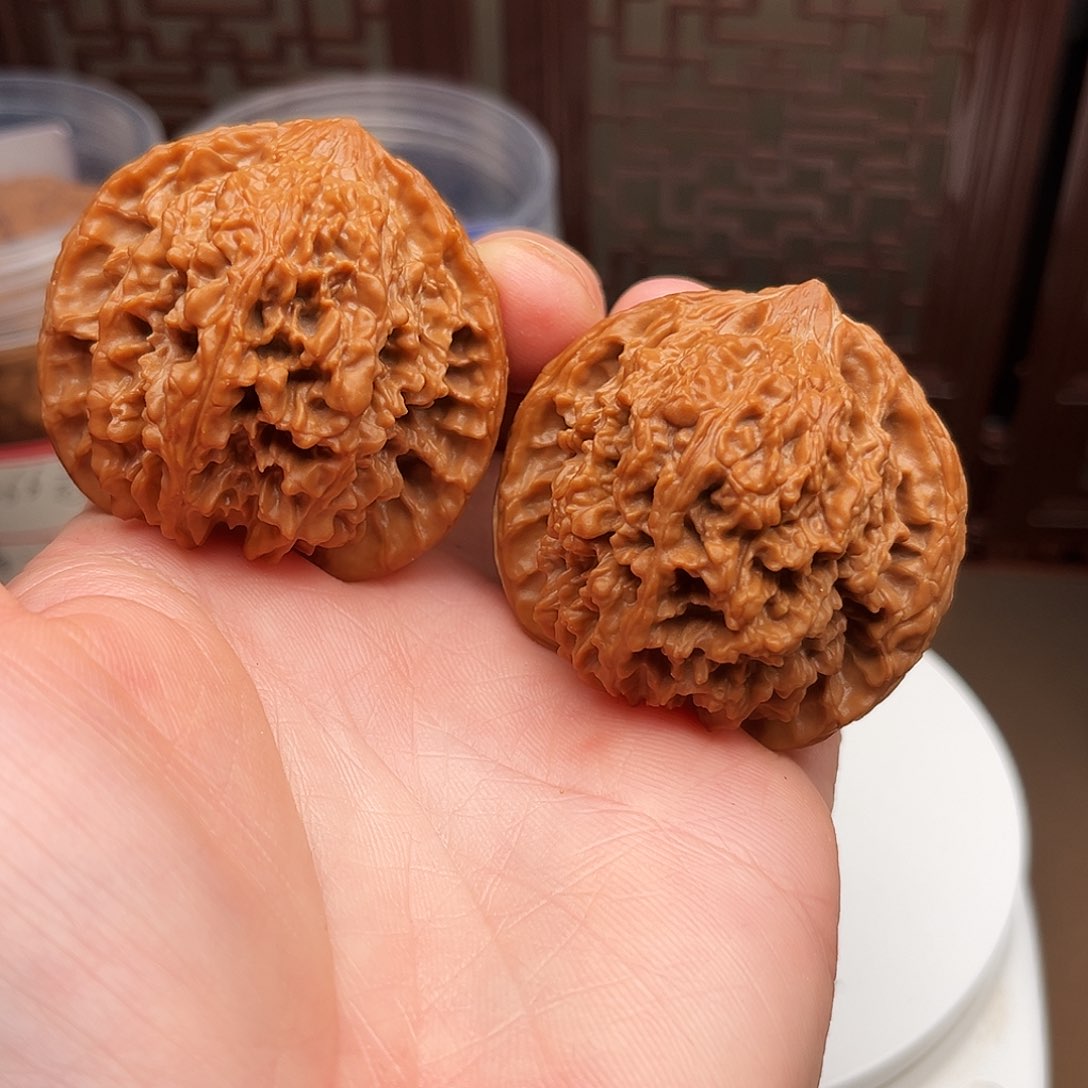 文玩核桃把件鑫*?满天星