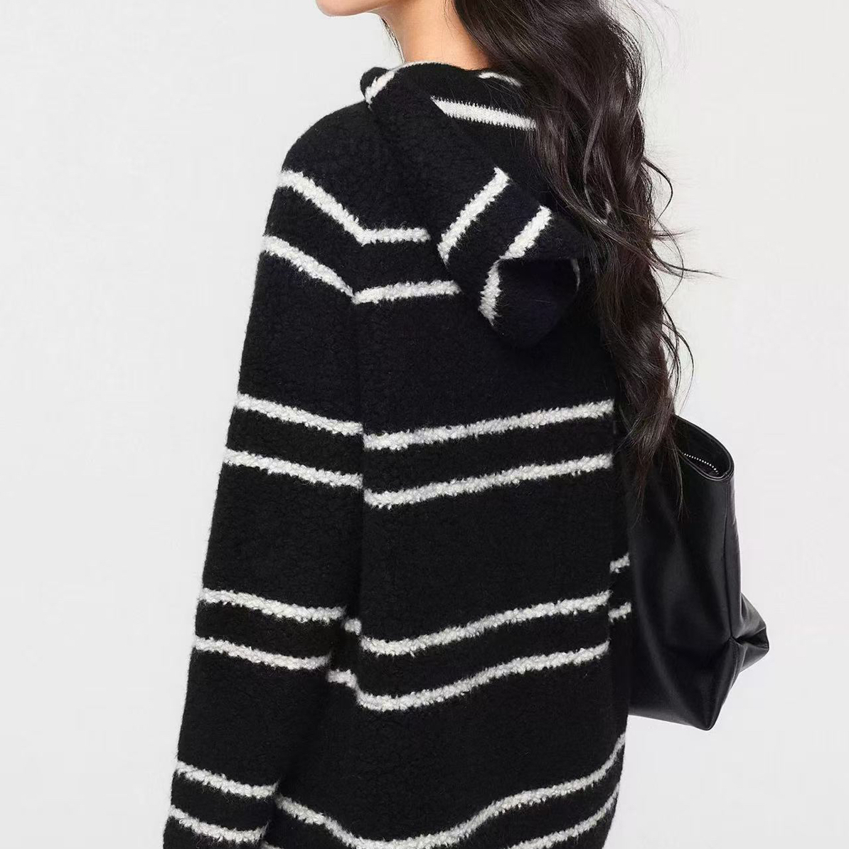 云感条纹 纯羊毛轻盈保暖撞色条纹连帽毛衣外套7041