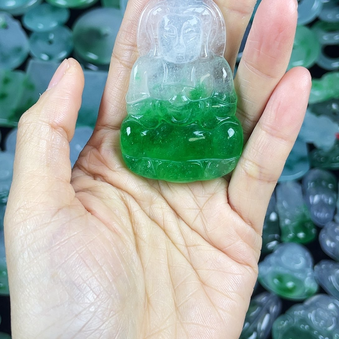 翡翠未镶嵌颈饰吊坠