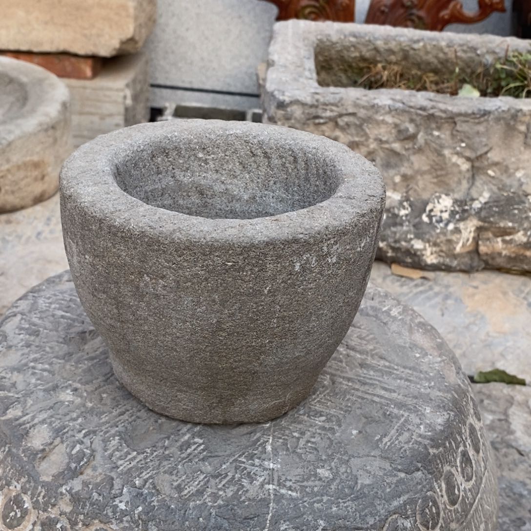 石材王*峰石臼 不包邮