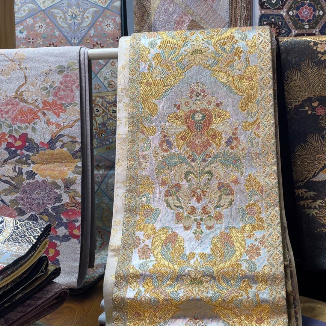 织绣彩金彩金彩金