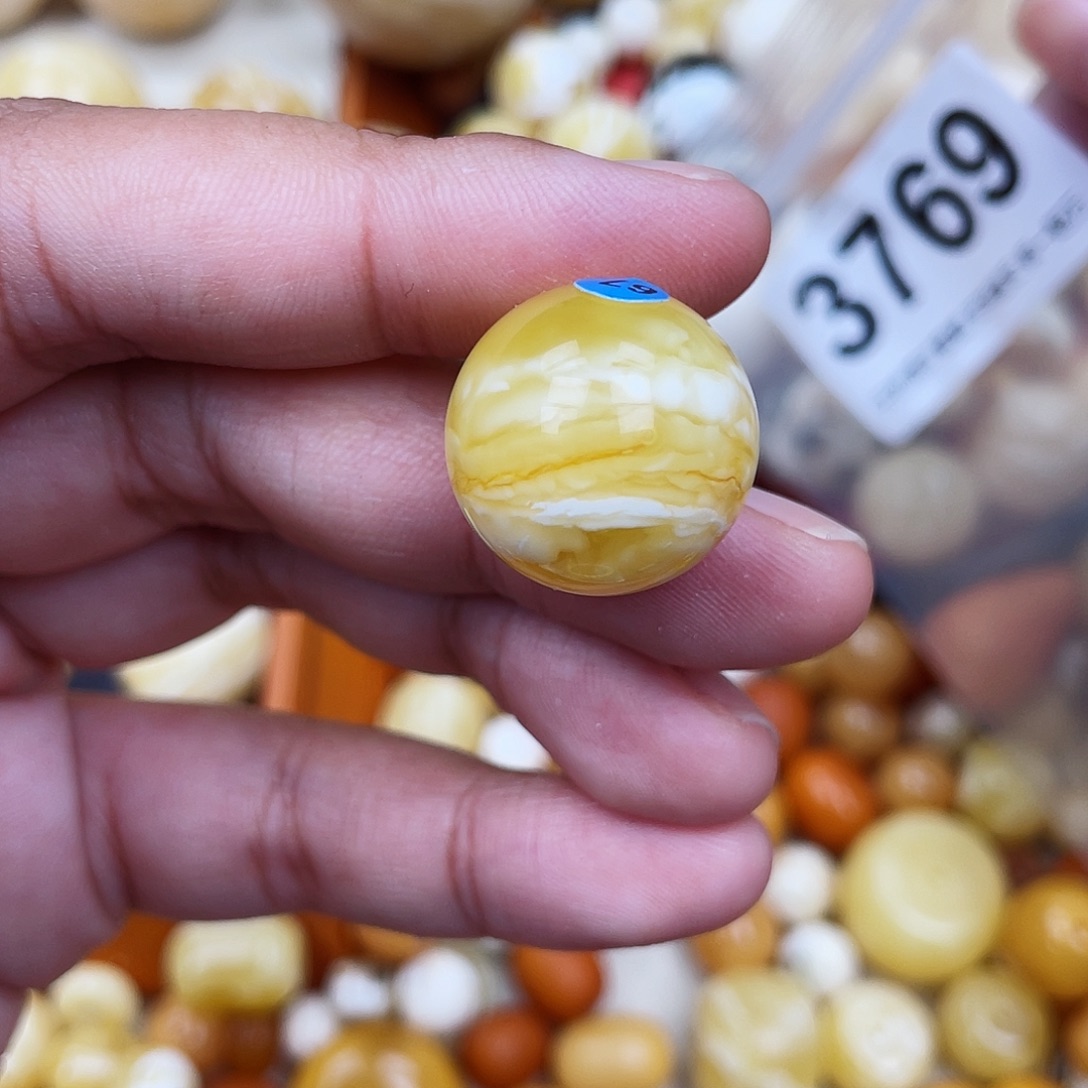 未镶嵌蜜蜡珠宝奇石19.4沁色