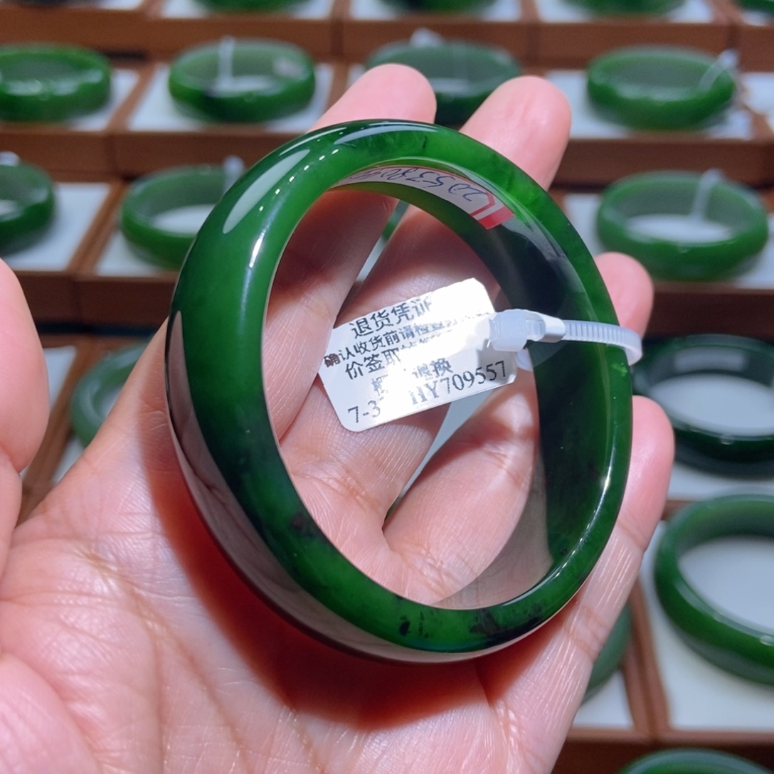 和田玉（碧玉）未镶嵌手镯菠菜绿5253