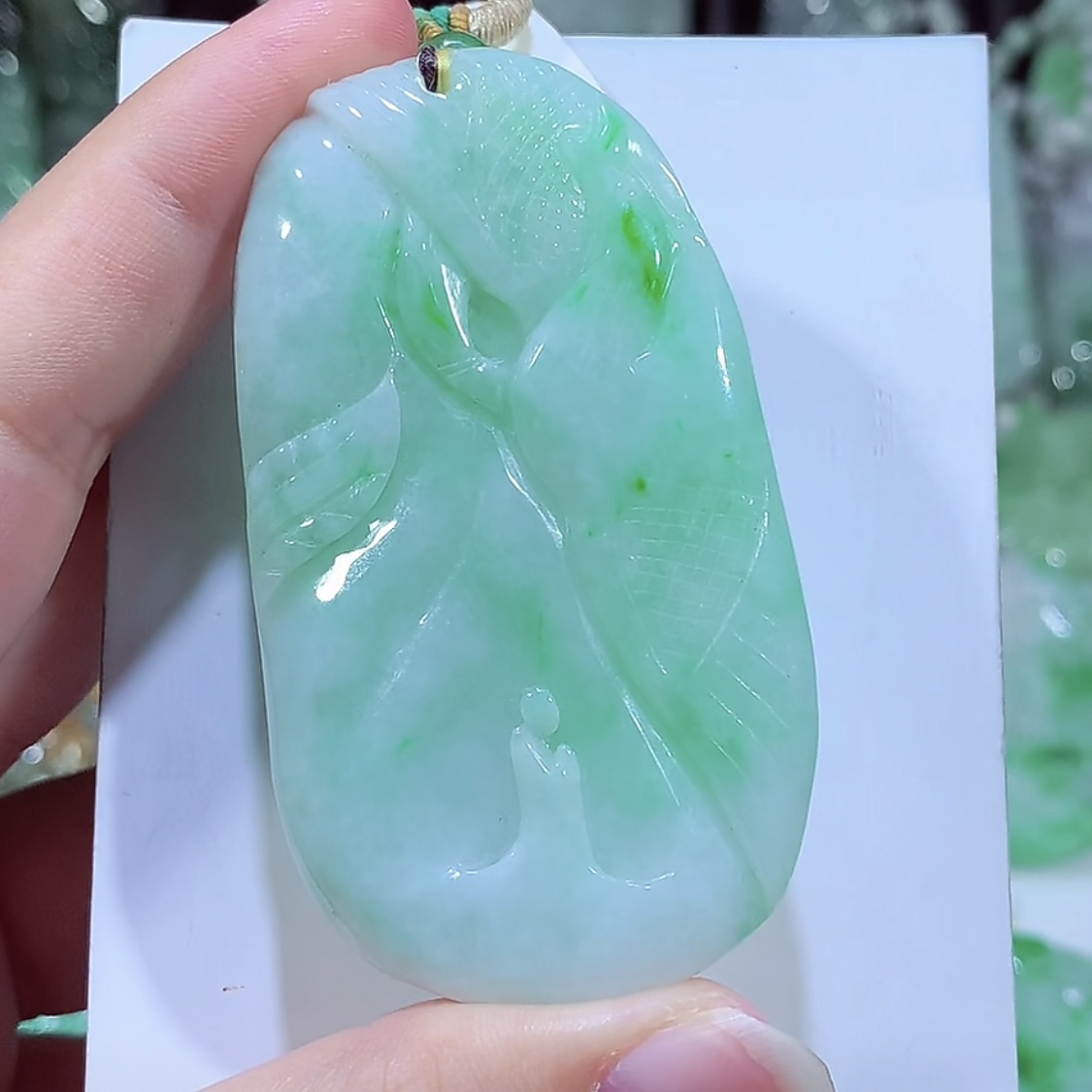 缅甸天然A货翡翠飘绿悟道无相观音吊坠